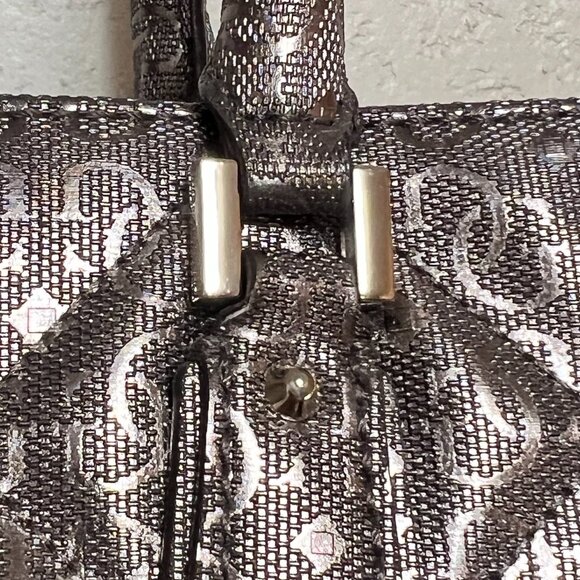 Guess Like New Shimmering Silver Quilted Purse - Picture 4 of 16